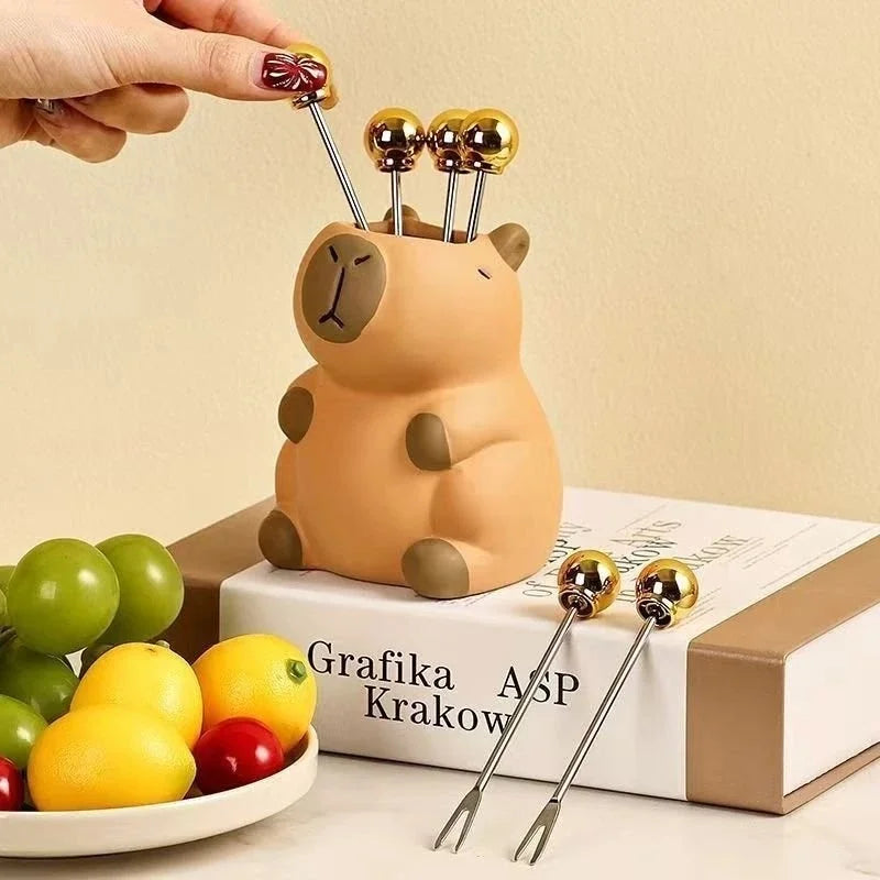 Capybara Pen Holder